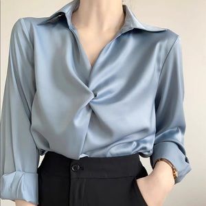 💯NEW Blue Satins Botton Down Shirts‼️